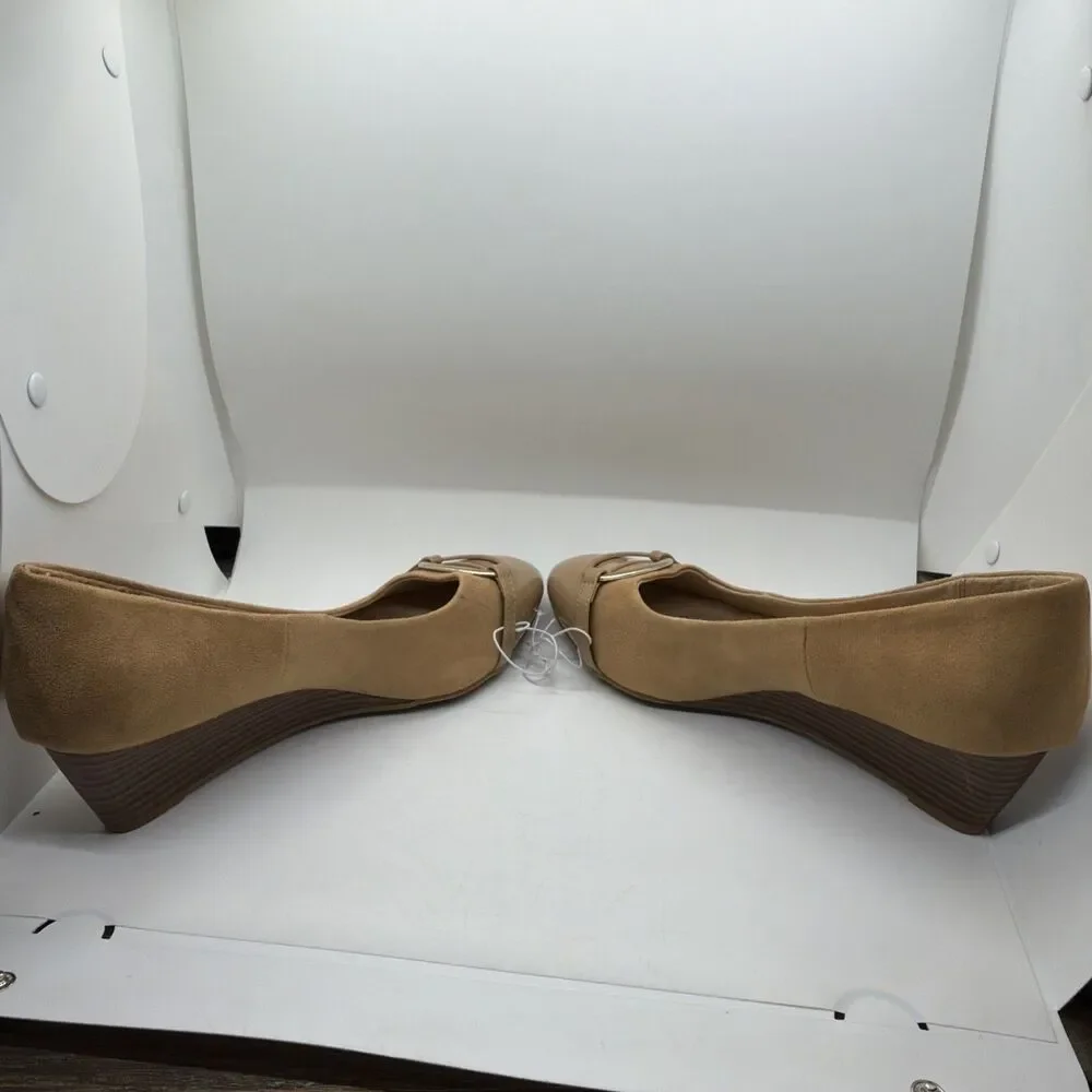 NEW Gloria Vanderbilt Memory Foam Tan Wedge 2" Heels Women’s size 11 W - Picture 8 of 10